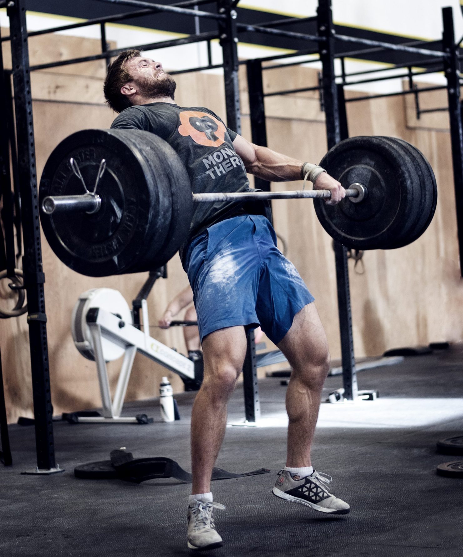 Un des meilleures athlètes de CrossFit du Canada, Alexandre Caron en photo lors d'un deadlift